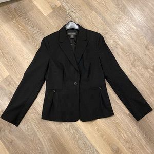 Pinstripe Suit / Blazer Jacket - Banana Republic - Flattering Design & Versatile